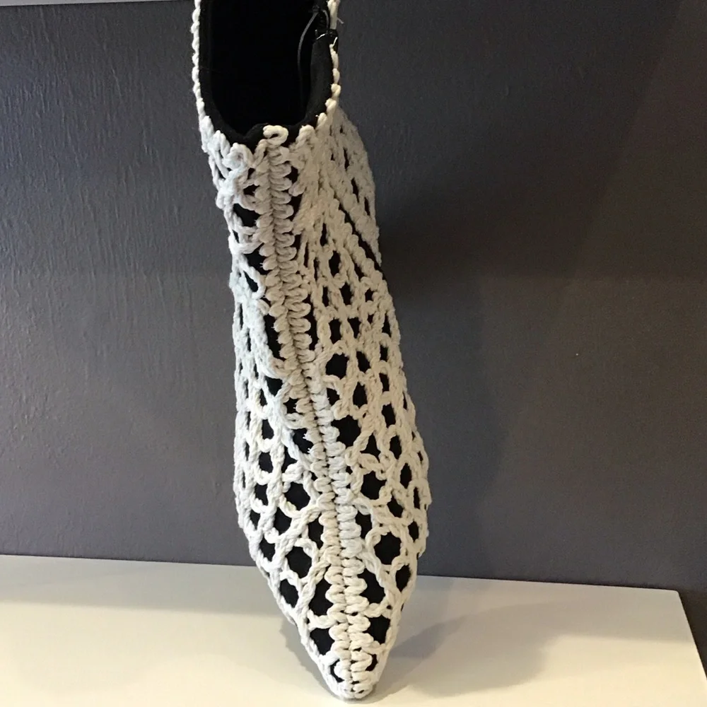 Elegant Crochet Heeled Boots - Black and Cream - Picture 3 of 3
